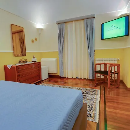Bed and Breakfast La Casa Della Nonna Scalea Exterior foto